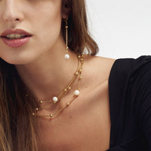 Orecchini da donna in bronzo dorato con perle naturali Unoaerre