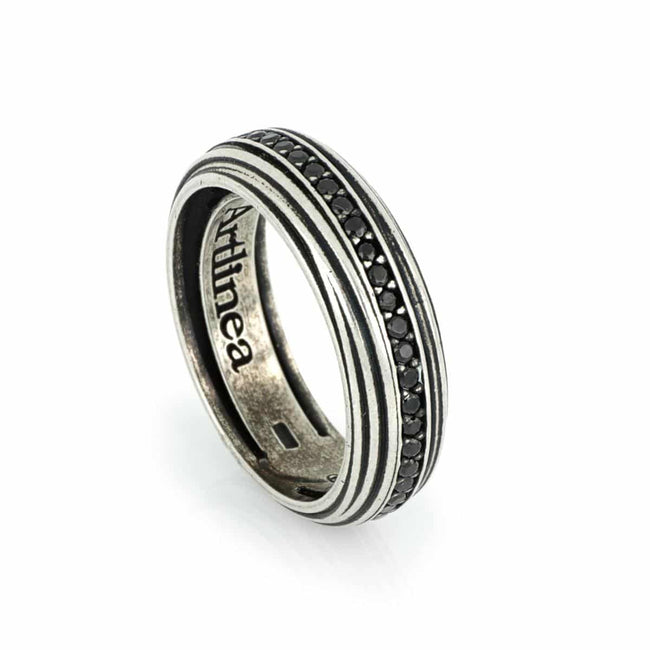 Anello da uomo in argento finitura palladio e oro nero con riviera di pietre centrali