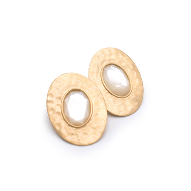 Women's earrings Aquaforte Nuova Retrò with mother-of-pearl ovals and hand-brushed hammered surface